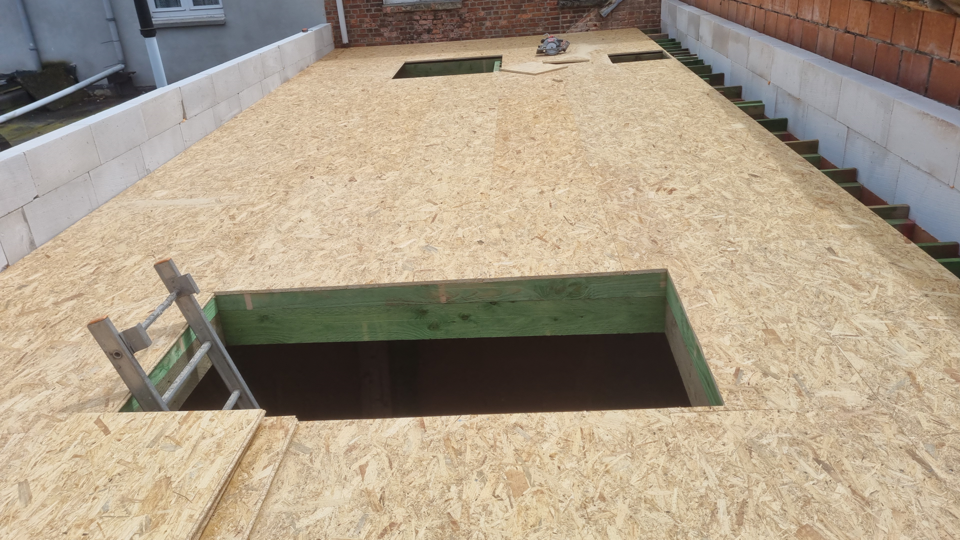 E&M totaal bouw B.V 